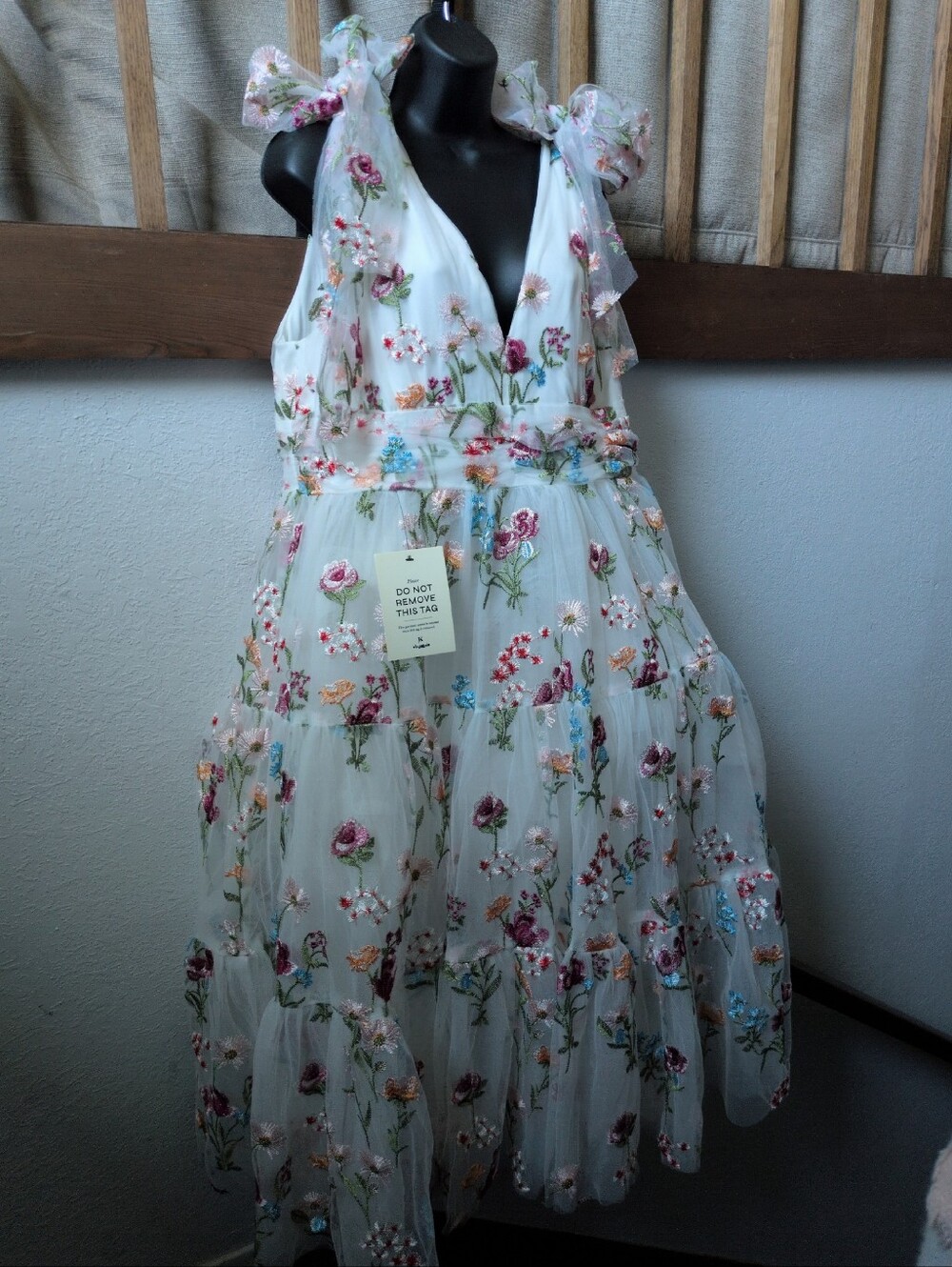 ✨ Nwt Jessakae Margaret Garden Floral Embroidered V-neck Dress Size XXL - Picture 12 of 12